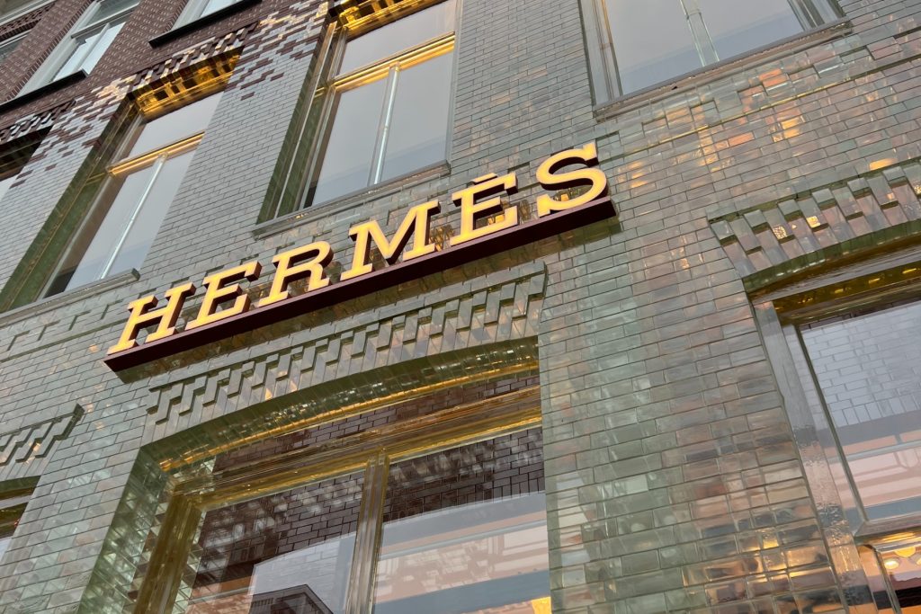 Η Hermès θα αυξήσει πάλι τις τιμές μετά την... έκρηξη των πωλήσεων