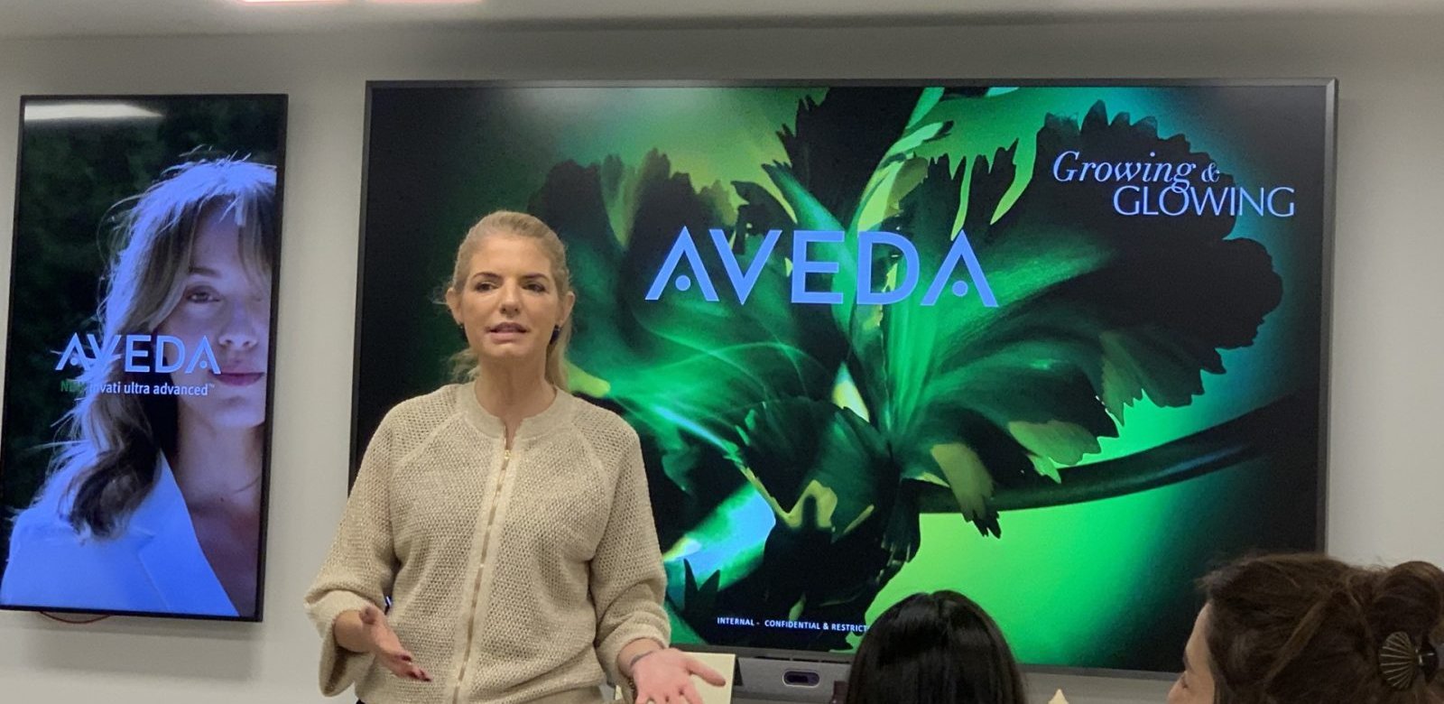 Aveda: Ανατρέπει τα δεδομένα στη φροντίδα μαλλιών - Η vegan σειρά κατά της τριχόπτωσης